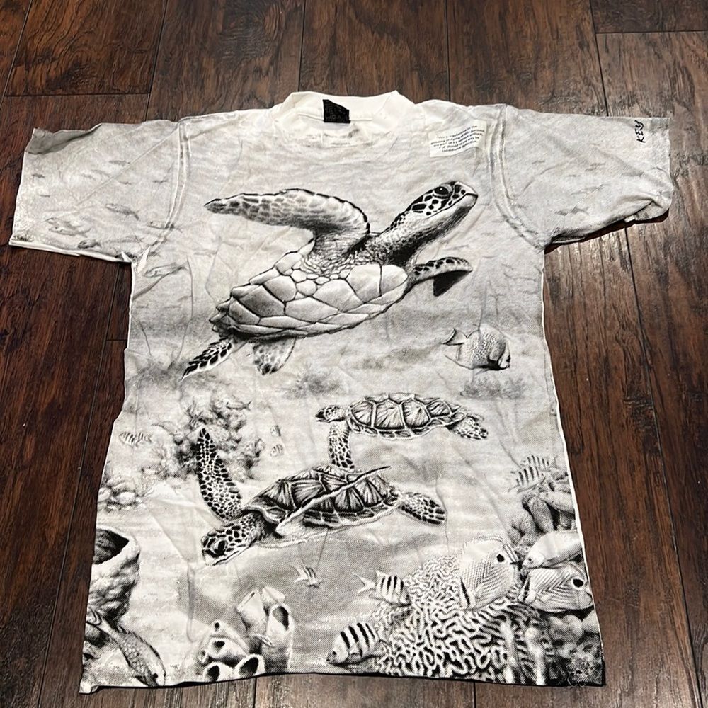 VTG Key Largo RG Graphics All Over Print Sea Turtle Shirt Size M‎